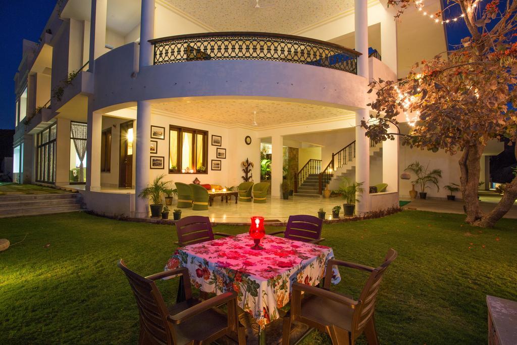 Devraj Villa Udaipur Exterior photo